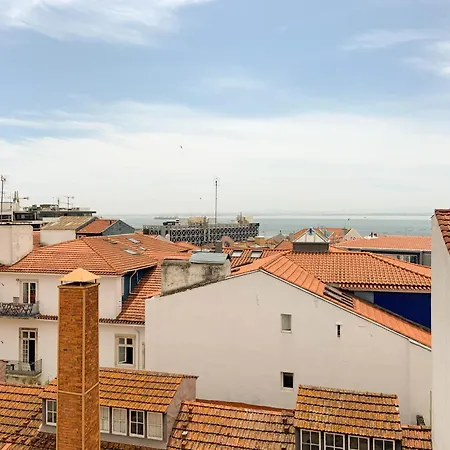As A Local! Santos Historical 6 Bedroom Iv Lisbon