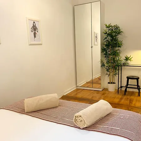 As A Local! Santos Historical 6 Bedroom Iv Lisbon