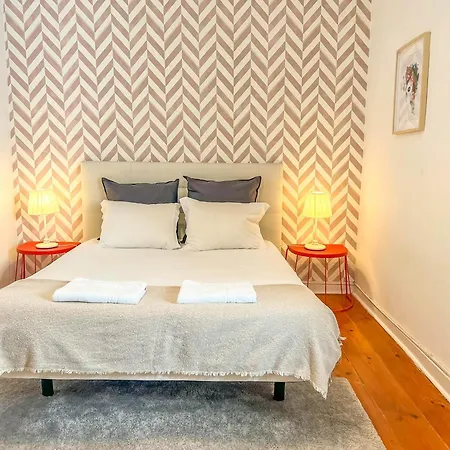 Lägenhet As A Local! Santos Historical 6 Bedroom Iv Lisboa